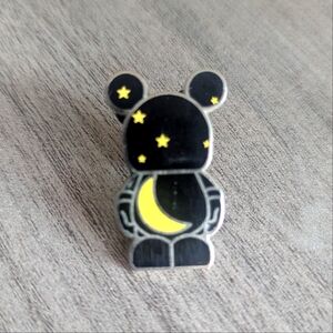 Disney Trading Pin Vinylmation Black And Yellow With Moon And Stars
